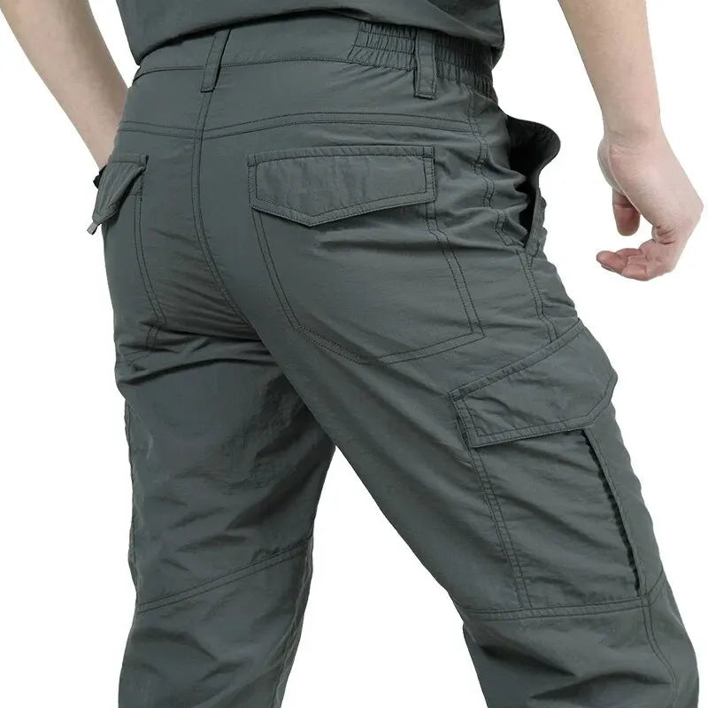 Calças estilo militar
