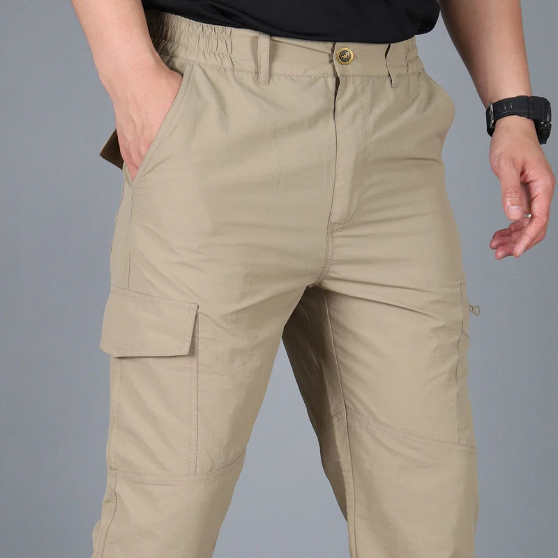 Calças estilo militar