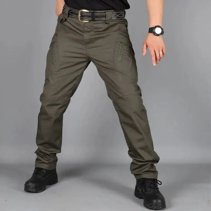 Calças estilo militar