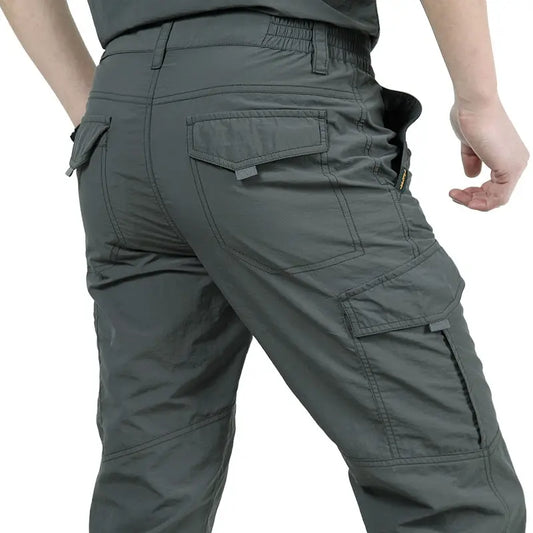 Calças estilo militar
